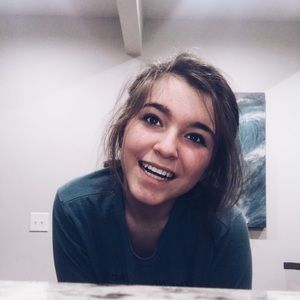 Meet your Posher, Avery